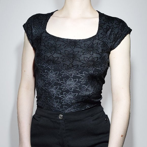 Vintage Tops - Vintage 90s cute black velvet sunflowers short-sleeved square neck crop top